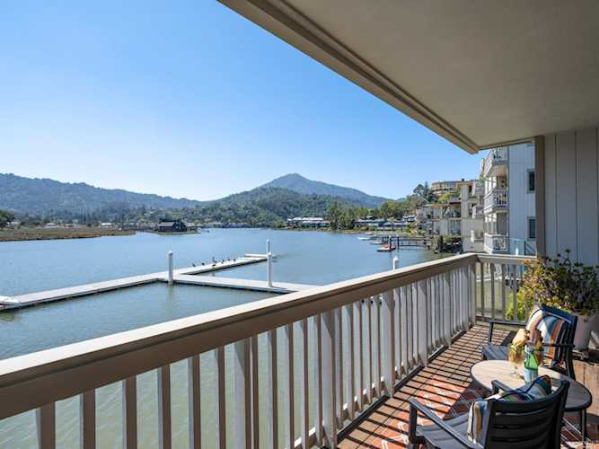 527 S Eliseo Drive Greenbrae, CA 94904