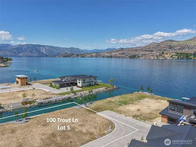 100 Trout Ln Chelan, WA 98816