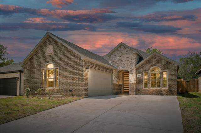 1924 Mccurdy Fort Worth, TX 76104