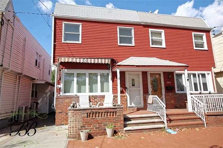 2674 E 63rd St Brooklyn, NY 11234