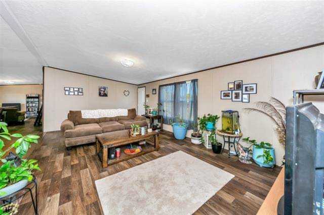 144 Carter Hills Lane Weatherford, TX 76085