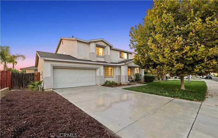 43919 Amazon St Hemet, CA 92544