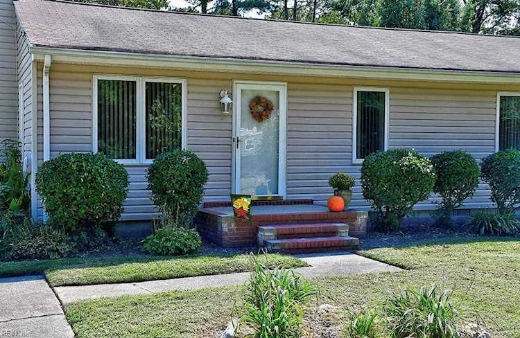 125 Glovers Ct Chesapeake, VA 23322