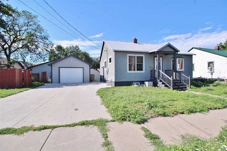611 W University Ave Minot, ND 58703