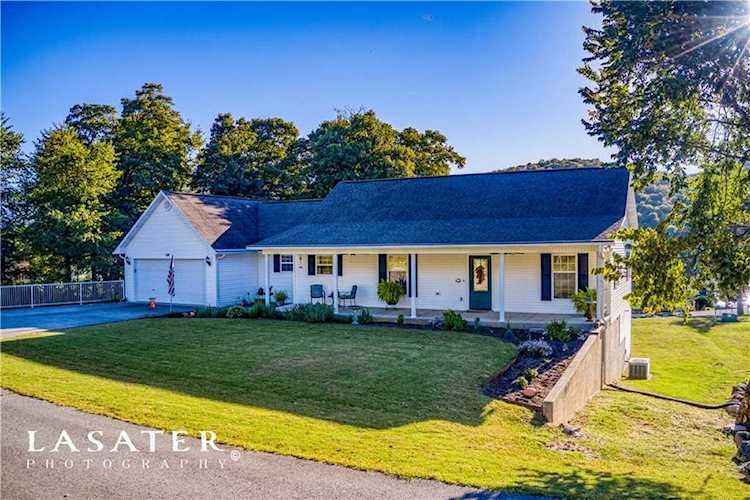 20 Bandy Dr Holiday Island, AR 72631