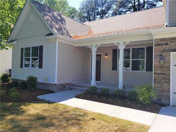 620 Argyll St Chesapeake, VA 23320