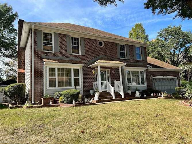 4705 Longmont Rd Virginia Beach, VA 23456