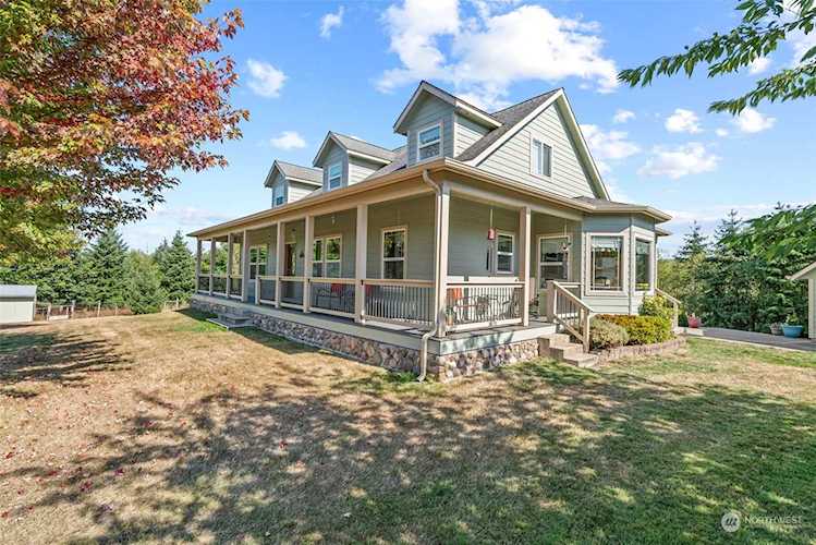 173 Twins Ln Castle Rock, WA 98611