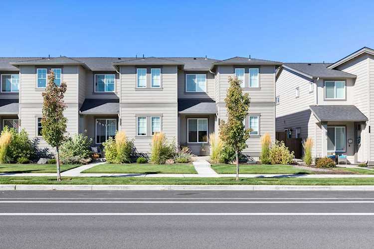 2551 NE Purcell Blvd Bend, OR 97701