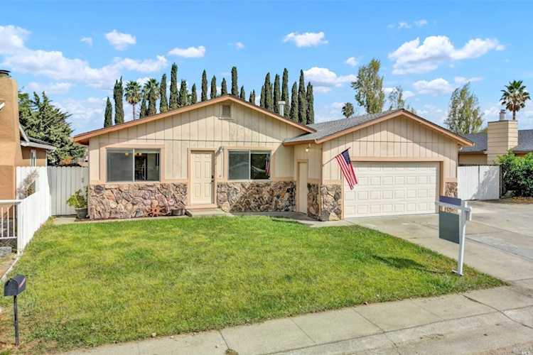 1313 Phillip Way Suisun City, CA 94585