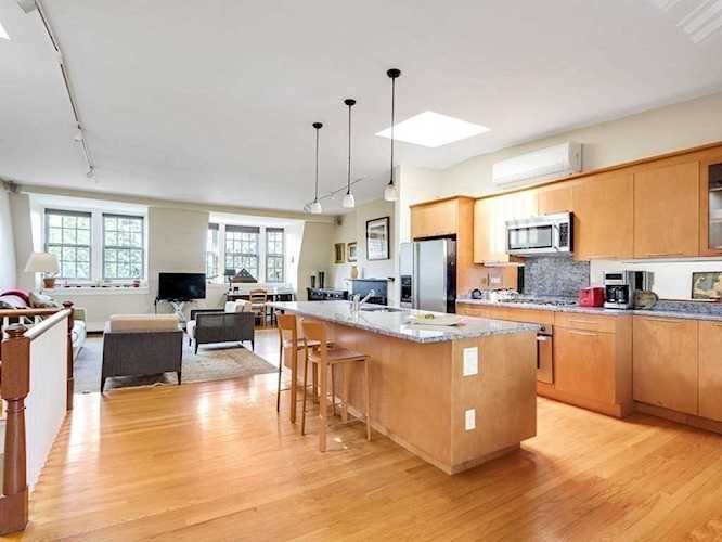 9 Concord Sq #4 Boston, MA 02118