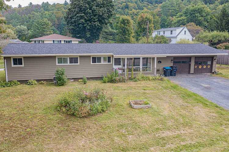 41 Colonial Dr Montpelier, VT 05602