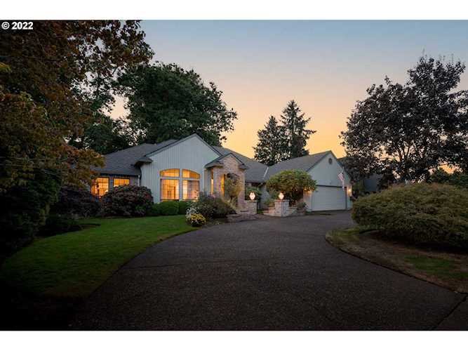 31505 SW Village Green CT Wilsonville, OR 97070