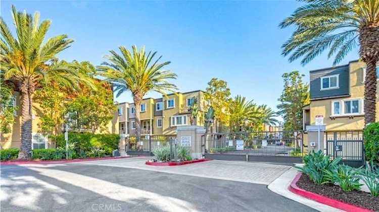 2 Nautical Mile Dr Newport Beach, CA 92663