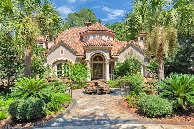 30 Tahoe Shores Ct Kingwood, TX 77346