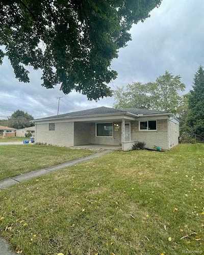 27758 Liberty, Warren, MI 48092 in Ryan Meadows|Macomb MLS# 60149924 Photo 1