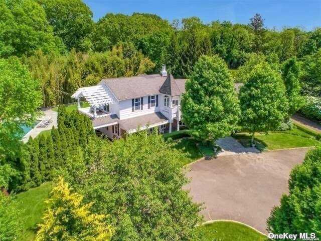 123 West Creek Farms Road Sands Point, NY 11050