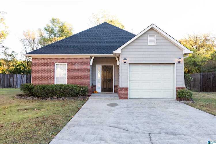 462 Holland Lakes Drive Pelham, AL 35124