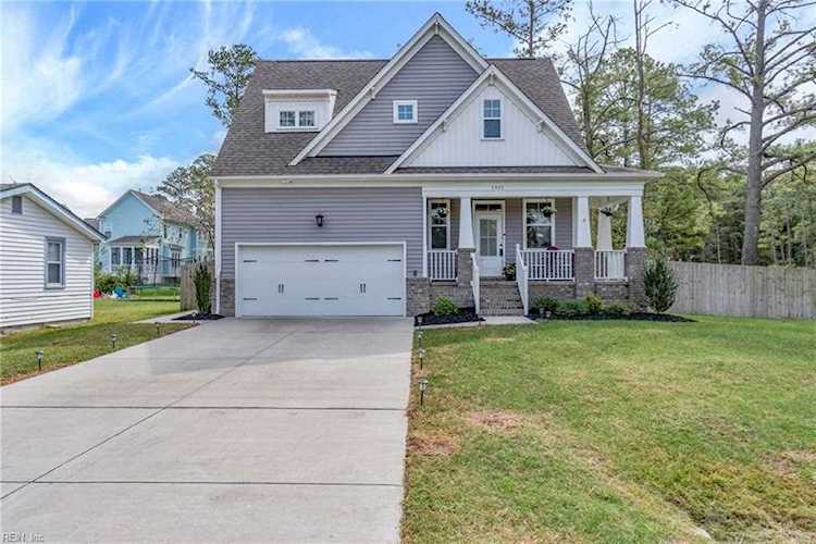 1951 Flintshire Dr Chesapeake, VA 23323
