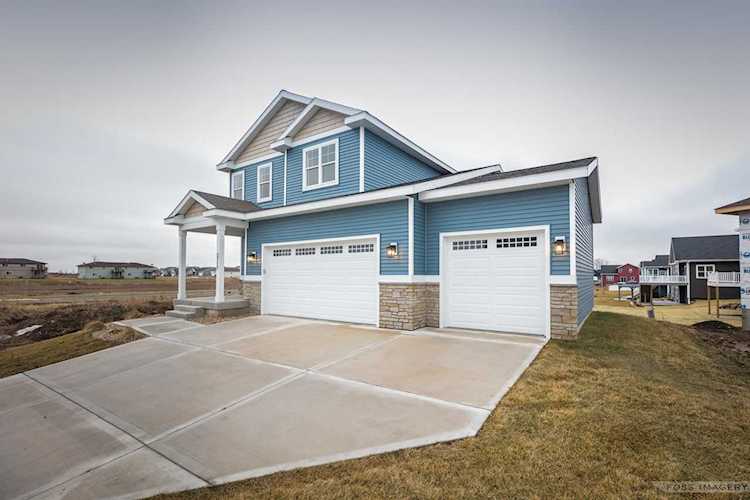 2717 Bomani Dr Sun Prairie, WI 53590