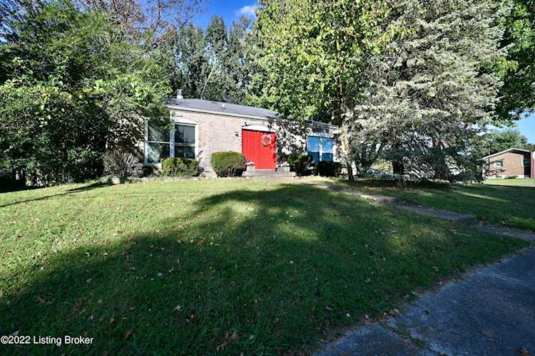 5601 La Vel Ln Louisville, KY 40216