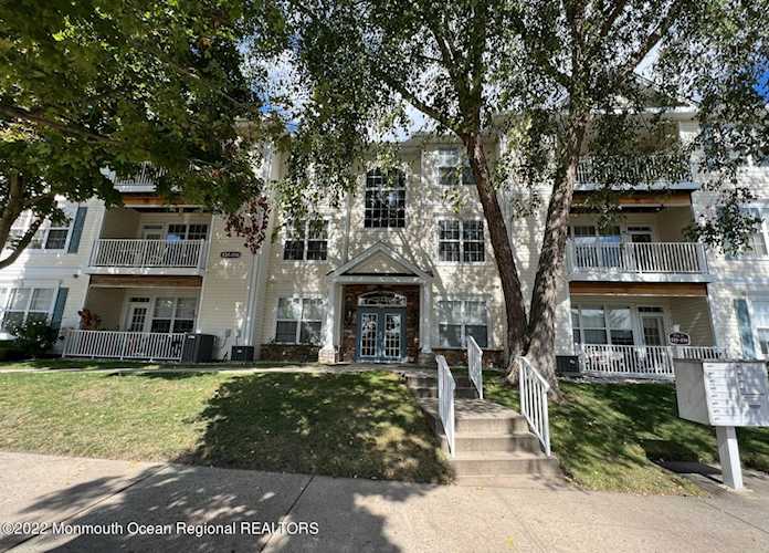 531 St Andrews Place Manalapan, NJ 07726 | MLS 22230823 Photo 1
