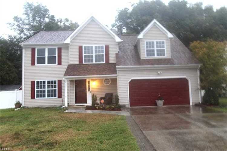 home for sale in Grist Mill Estates Hampton VA 23669 - MLS 10459044 Photo 1