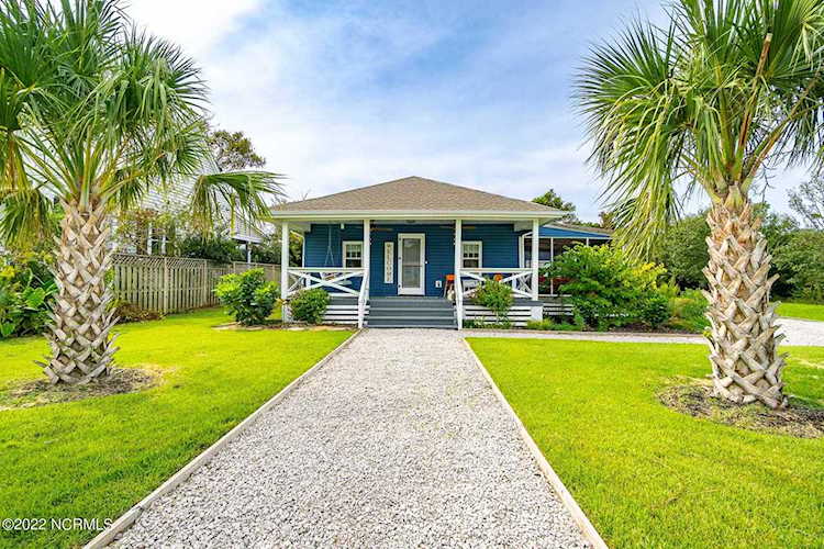 211 Belle Air Street Beaufort, NC 28516 | MLS 100351775 Photo 1