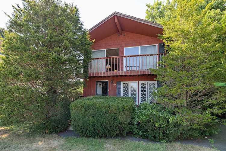 Bean Group | 2229 Ocean Blvd Rye 03870 NH | home for sale Photo 1