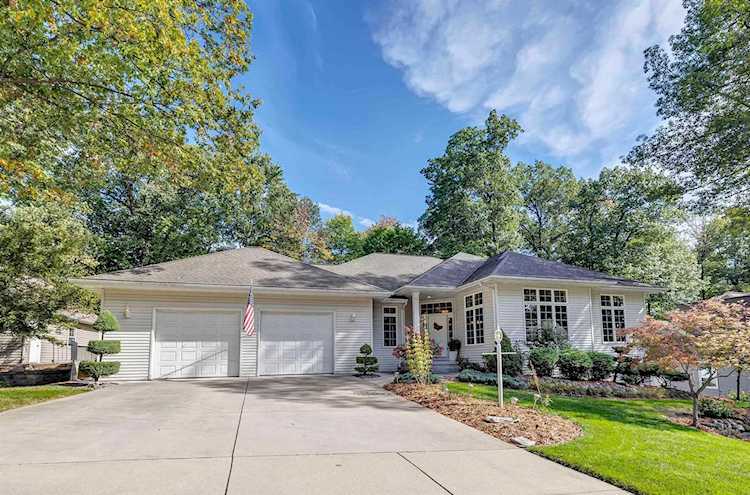 2065 Sandalwood Ct Green Bay, WI 54304