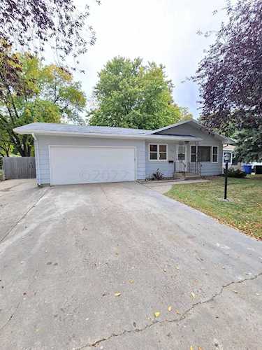 1313 17th St S Fargo, ND 58103 | MLS 22-4869 Photo 1
