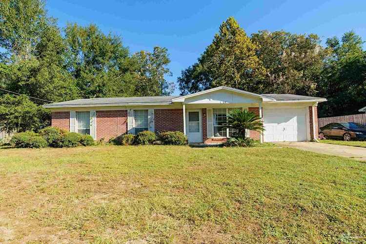 5264 Spring St Pace, FL 32571