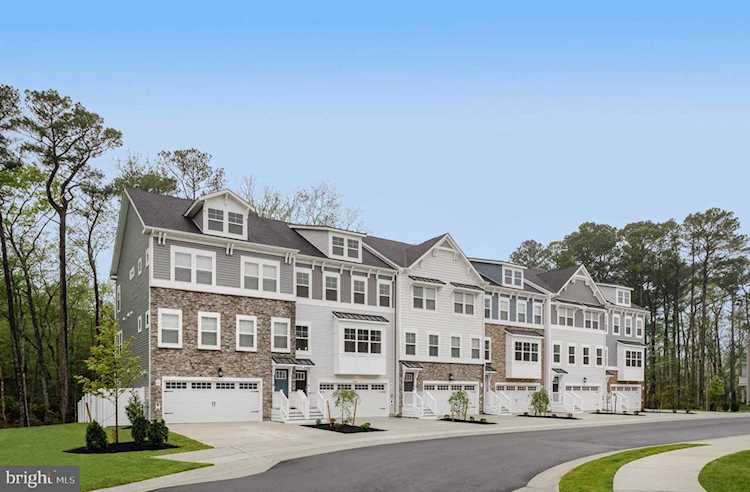 12441 Oak Leaf Ln #3 Berlin MD is a home for sale | BEACHLIFE | Photo 1