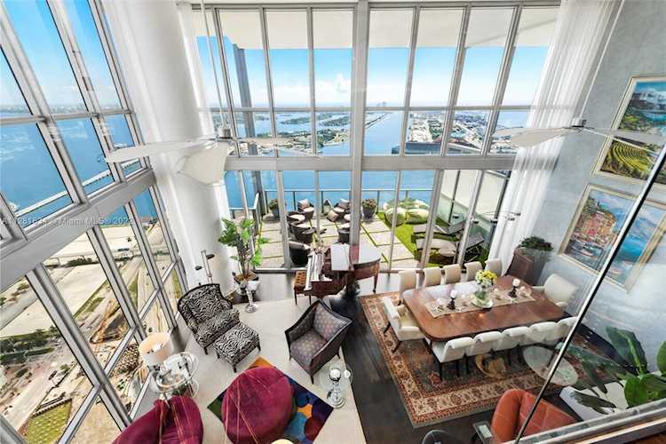 1100 Biscayne Blvd #5706 Miami, FL 33132