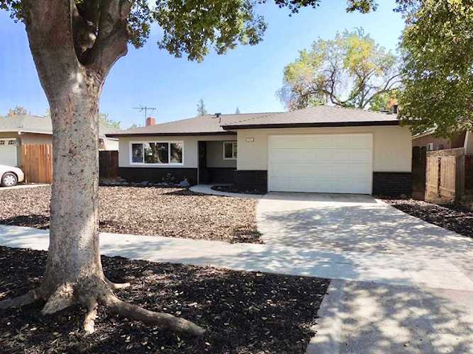 151 W Vassar Avenue Fresno, CA 93705