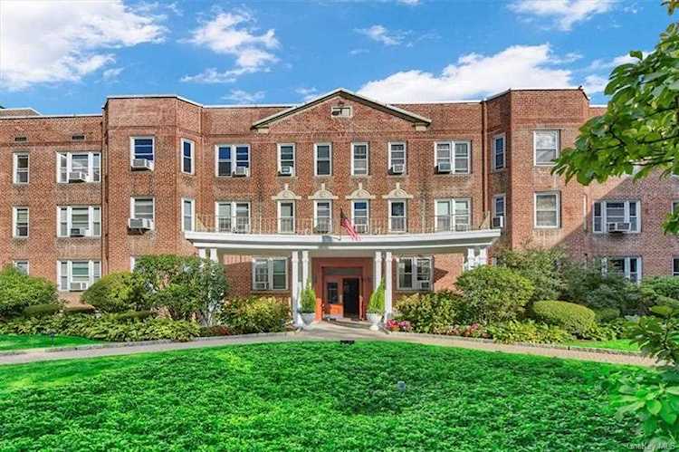 2 Overlook Road #2C6 White Plains, NY 10605