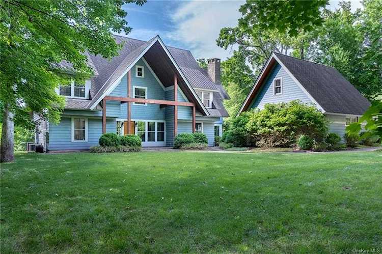 49 Woods Road Palisades, NY 10964