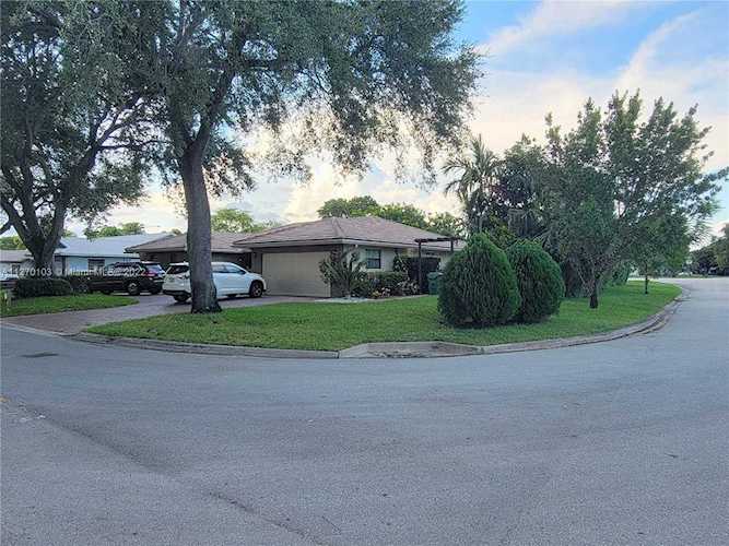 Address Withheld Coral Springs, FL 33071