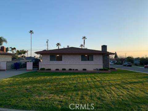 7421 Cole Ave Highland, CA 92346