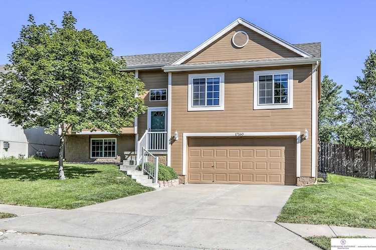 17160 Manderson St Omaha, NE 68116 | MLS 22221151 Photo 1