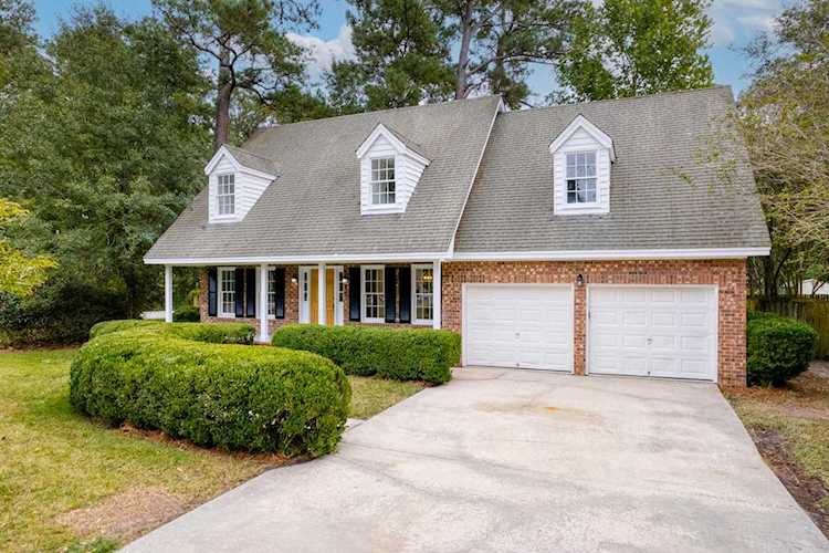 100 Towhee Dr Summerville, SC 29485