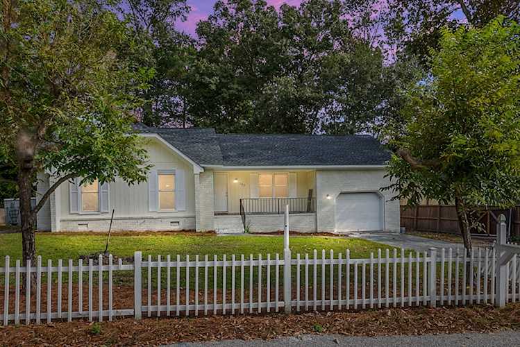 102 Leroy Court Summerville, SC 29485 | MLS 22025487 Photo 1