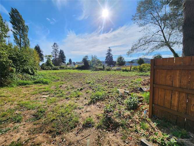 116 N Maple Kelso, WA 89626