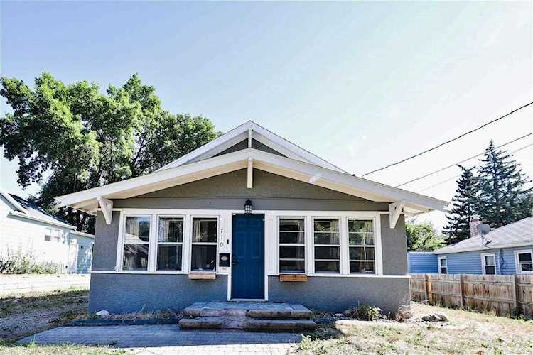 710 NE 9th St Minot, ND 58703