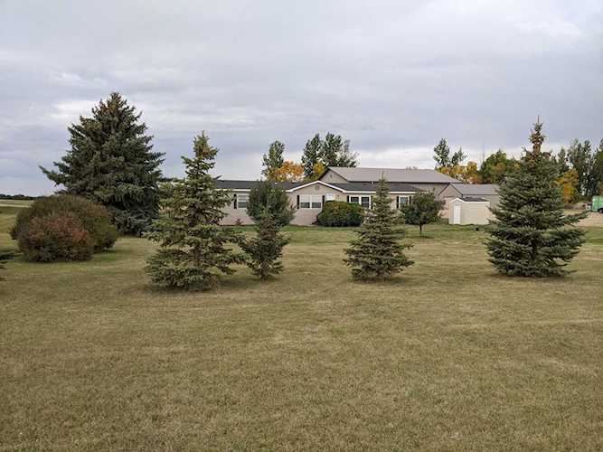6995 124th Ave SE Englevale, ND 58033 | MLS 22-4896 Photo 1