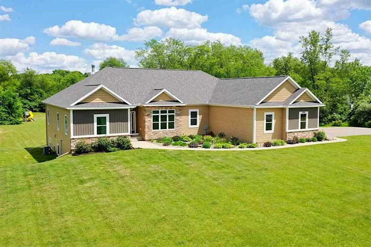 22800 Saddle Ridge Ln Bedford Twp, MI 49017