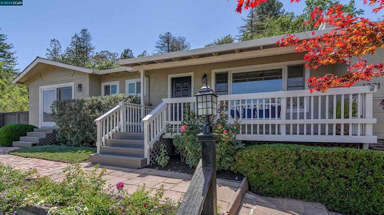1321 Juanita Dr Lafayette, CA 94595