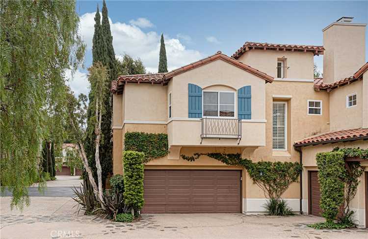 2 Savona Ct Newport Coast, CA 92657