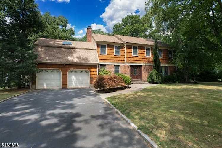 58 Bristol Ct Berkeley Heights Twp., NJ 07922