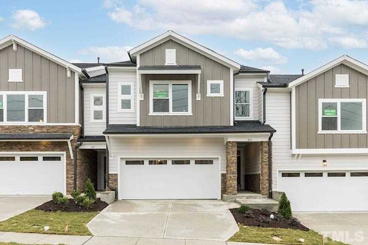 209 Deardom Way Chapel Hill, NC 27516